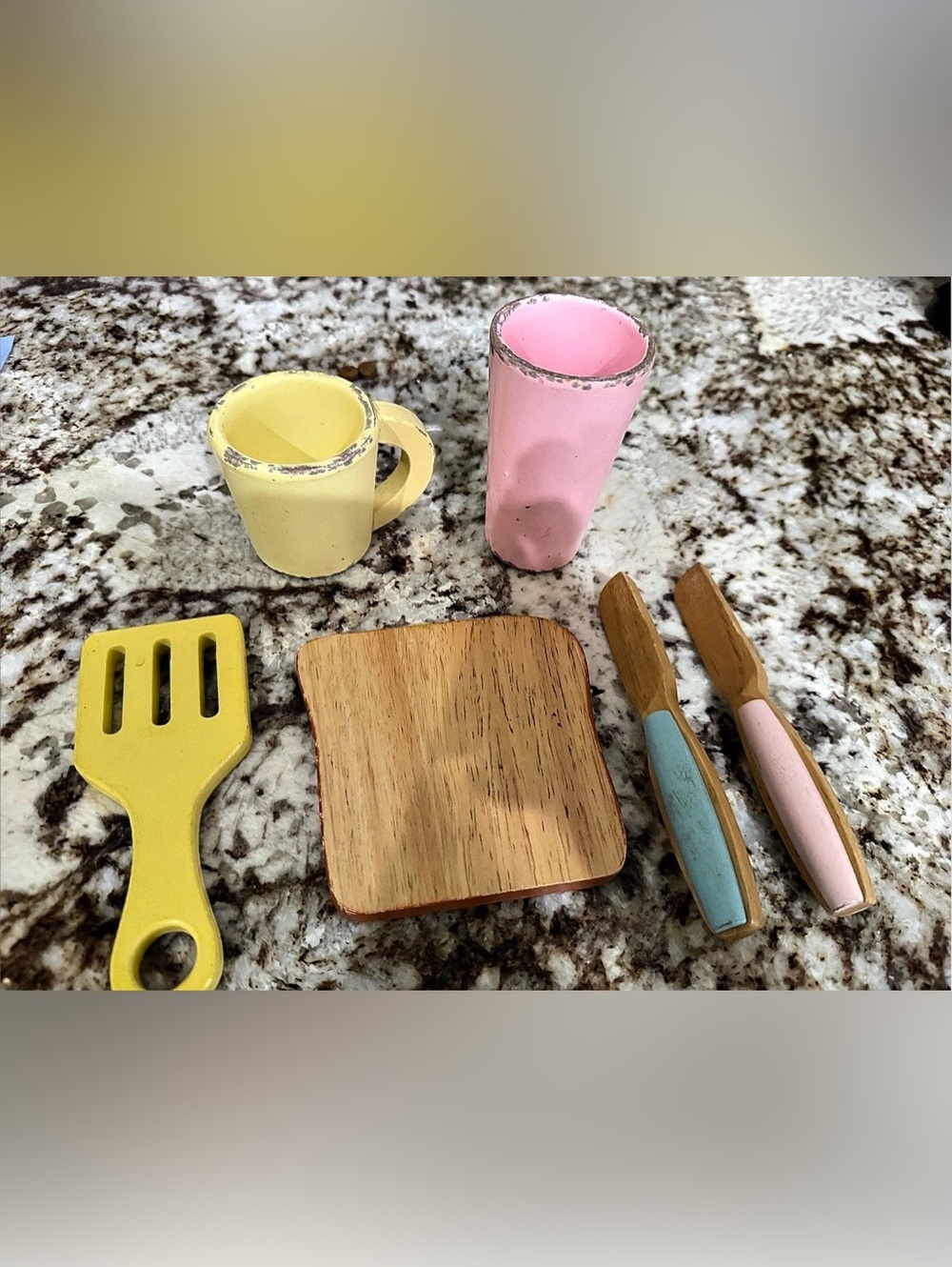 Melissa & Doug Kitchen Utensil Set in Yellow & Pink Like New